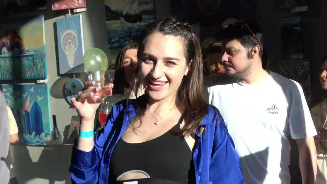 Art Meets Sound: №1 Live DJ Set by MIRROR in Batumi Neon Gallery | Tech House & Indie Dance
