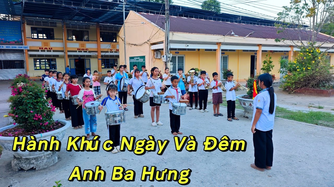 Hành Khúc Ngày Và Đêm - Anh Ba Hưng trống kèn Ngọc Hòa xã Hòa Thuận - An Giang