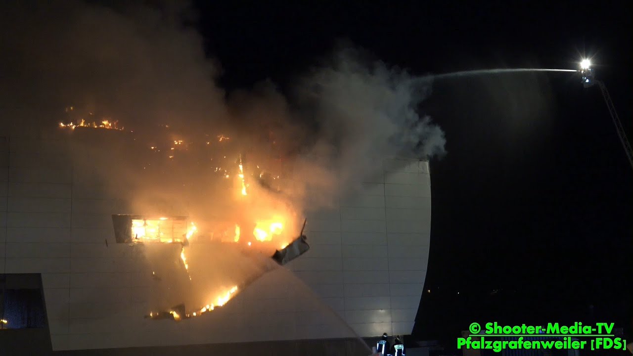 Dokumentation: 🔥 Großbrand Konditorei Pfalzgraf | [Durchzündung im Neubau] | 🚒 Großeinsatz Feuerwehr