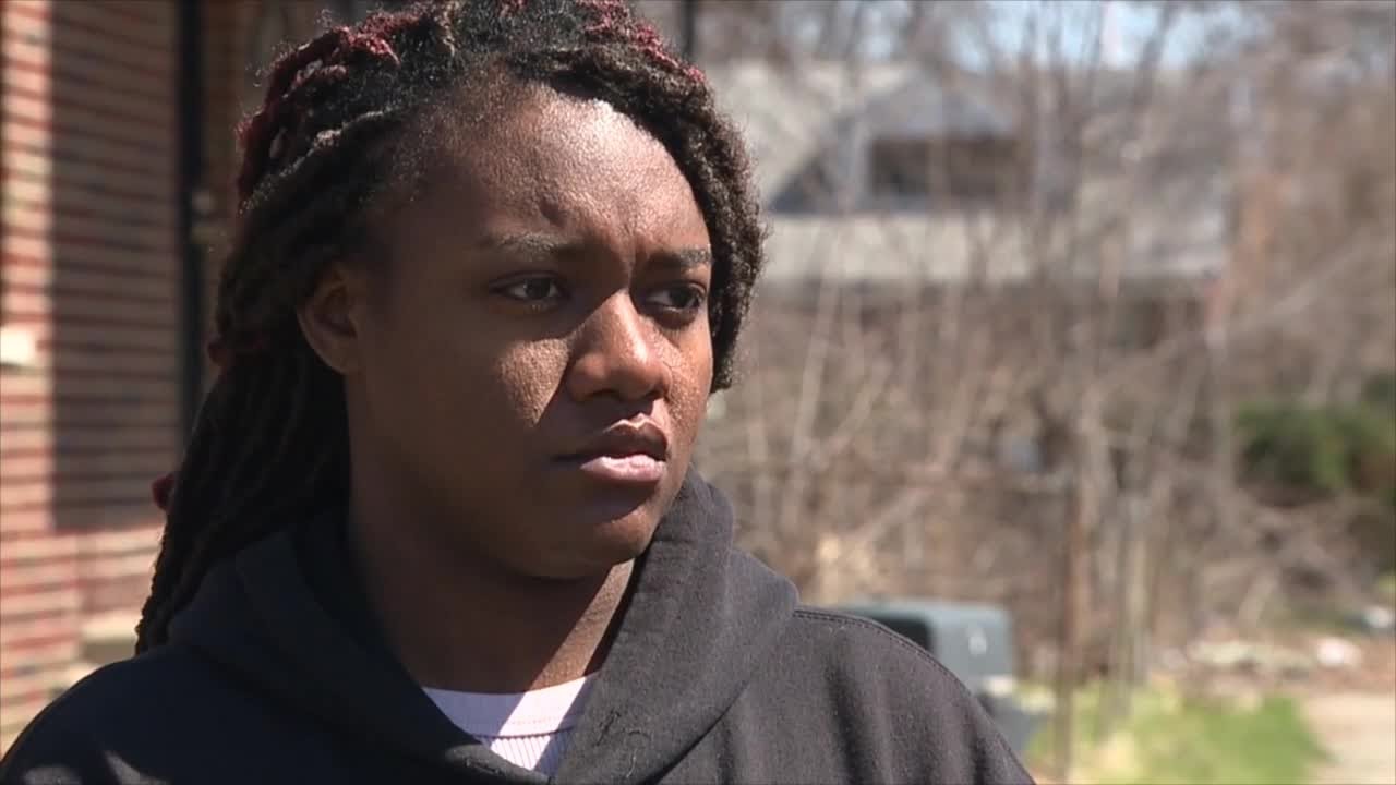 Elauntra Sutton, whose daughter, mom & sister were killed, speaks to 7 News Detroit
