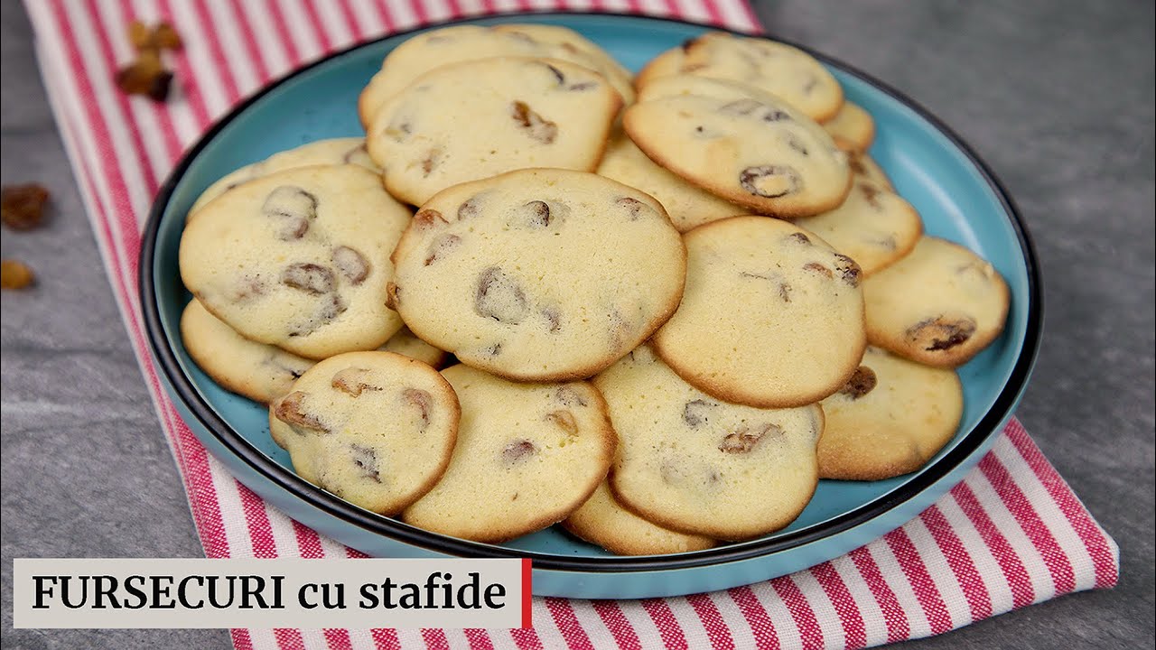 Fursecuri cu stafide - Mai bune dec&acirc;t la cofetărie! Rețetă simplă, rapidă și foarte ușoară.