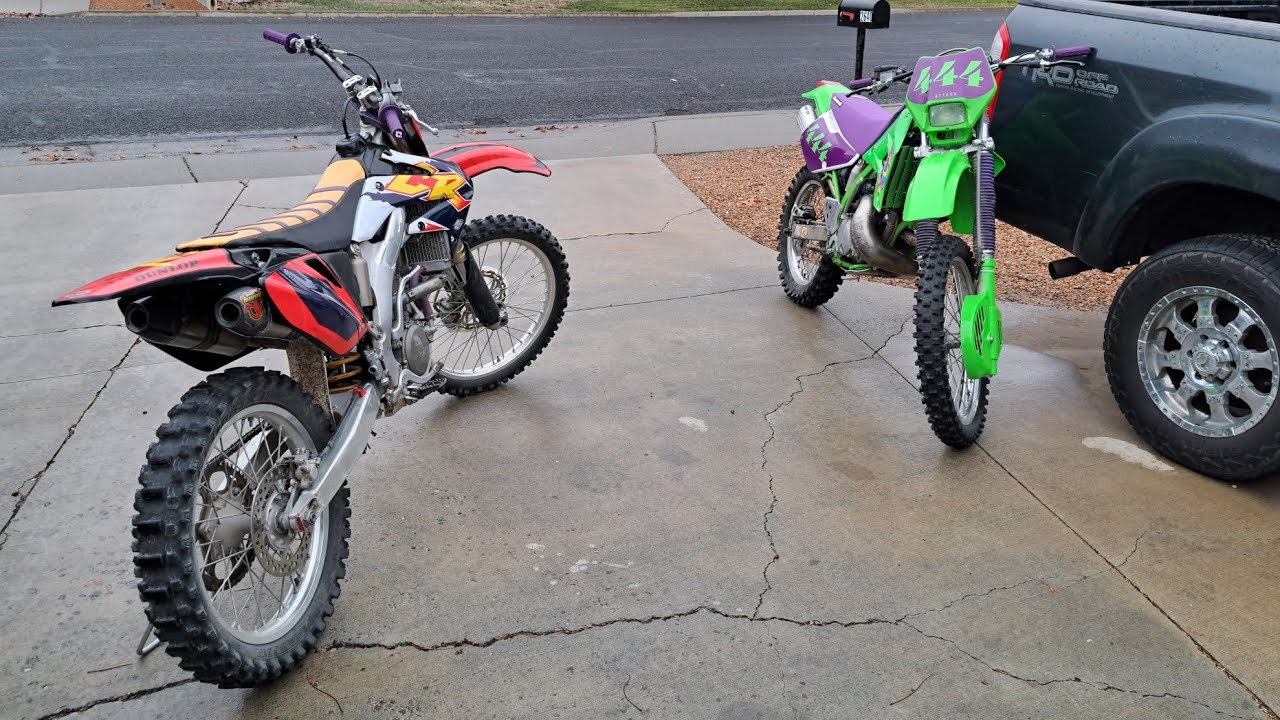 KDX 200 или CRF 250R? Что я предпочитаю и почему! Оба отличные, но? #kdx200 #crf250r #дешевыемото...