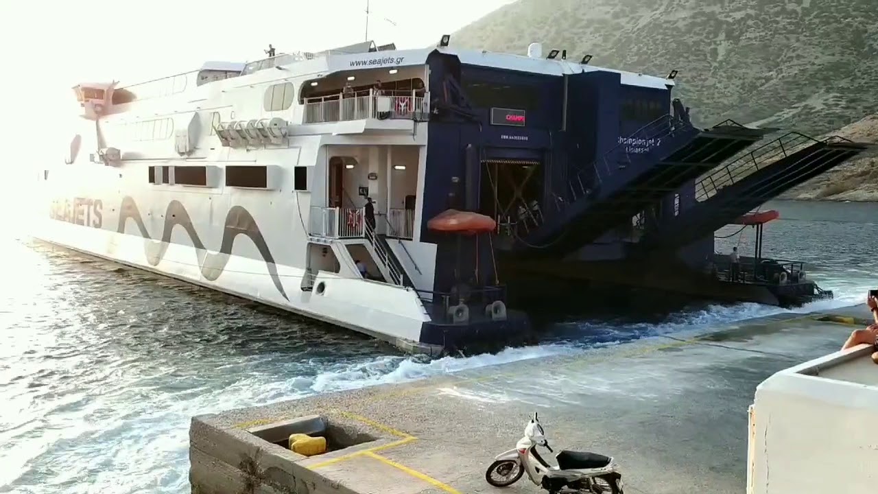 CHAMPION JET2-SIFNOS JET.ΣΥΝΑΝΤΗΣΗ ΣΤΗΝ ΣΙΦΝΟ