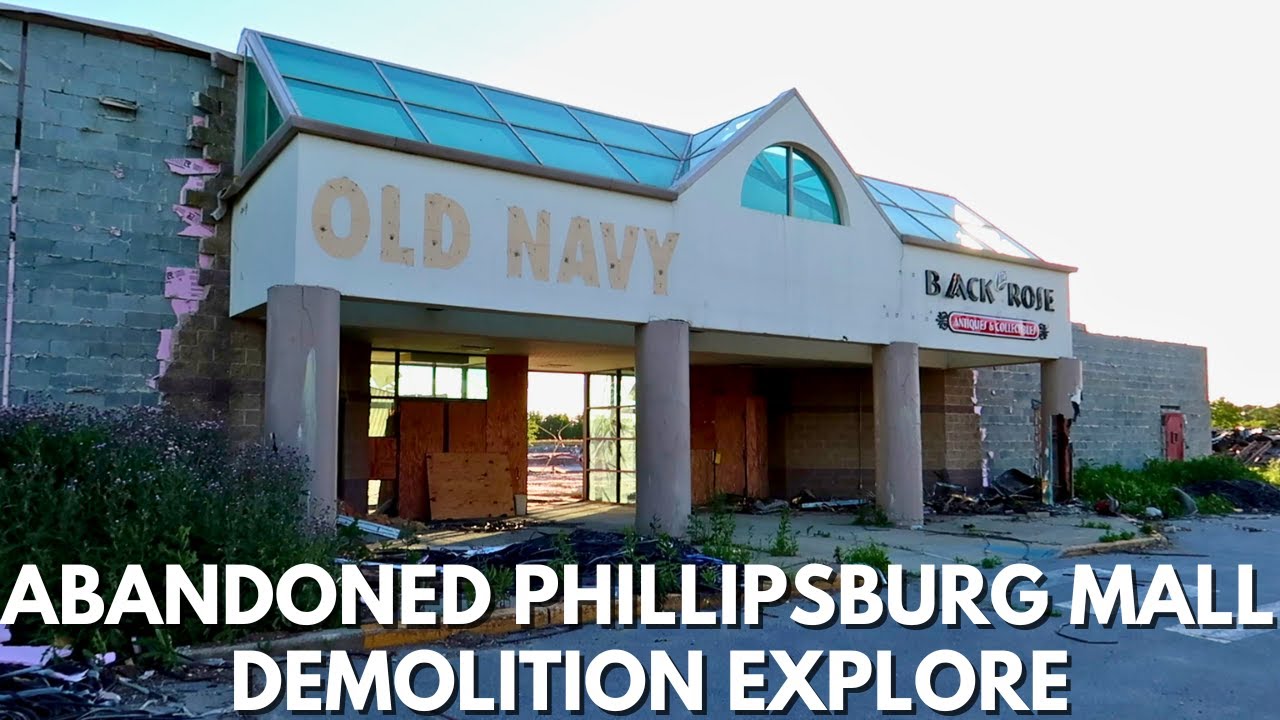 Exploring an Abandoned Mall During Demolition - Saying My Final Goodbyes to the Phillipsburg Mall