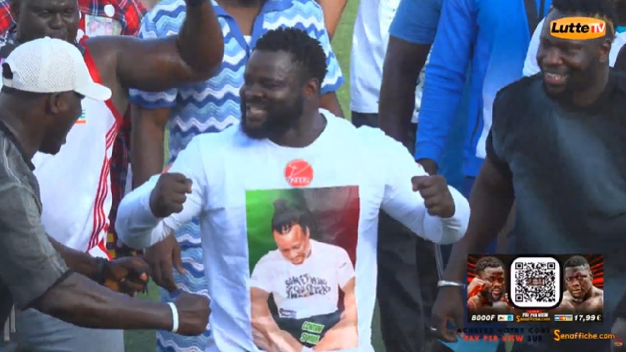 Touss : Ndiouck bou saf sap de Eumeu Sène avec Boy Niang, Doudou Sané à son Open Press