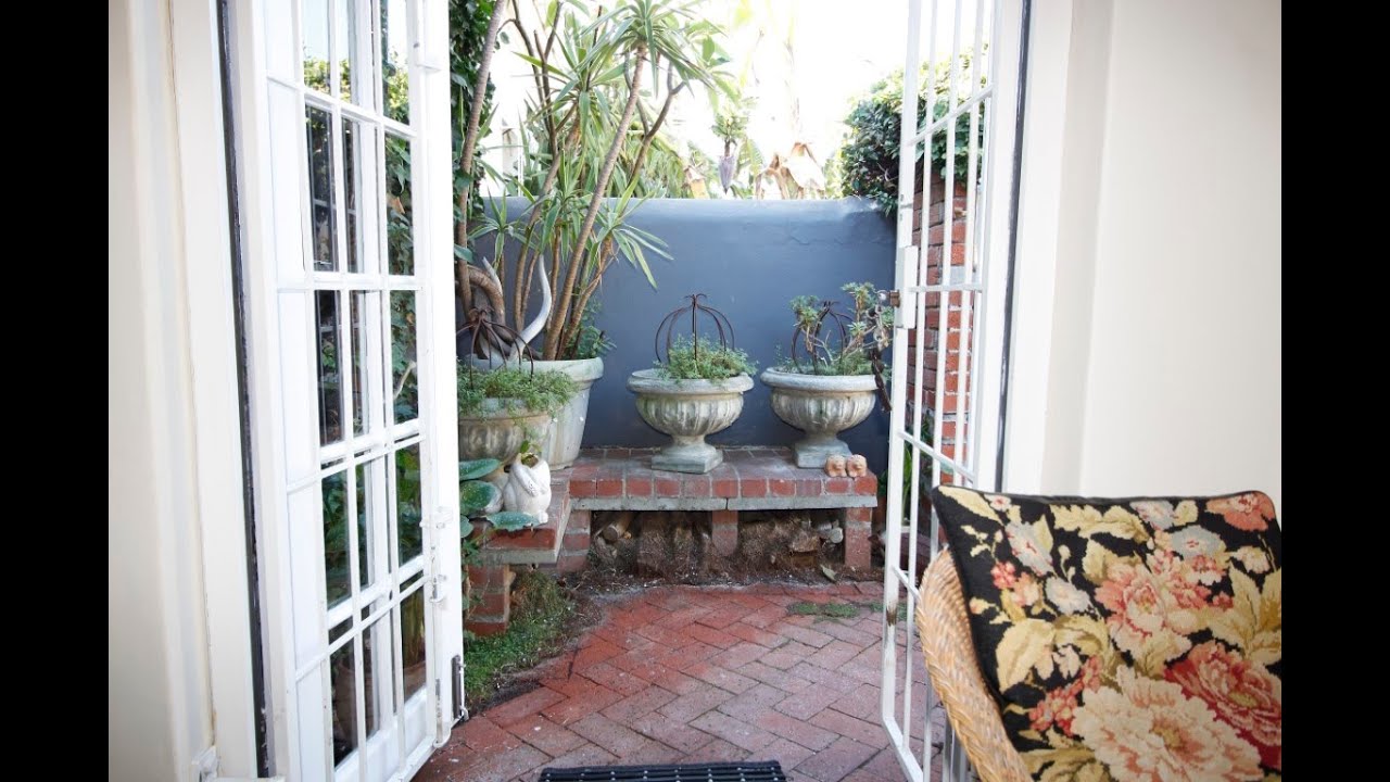 Step into an oasis of peace and tranquility - Observatory, Cape Town