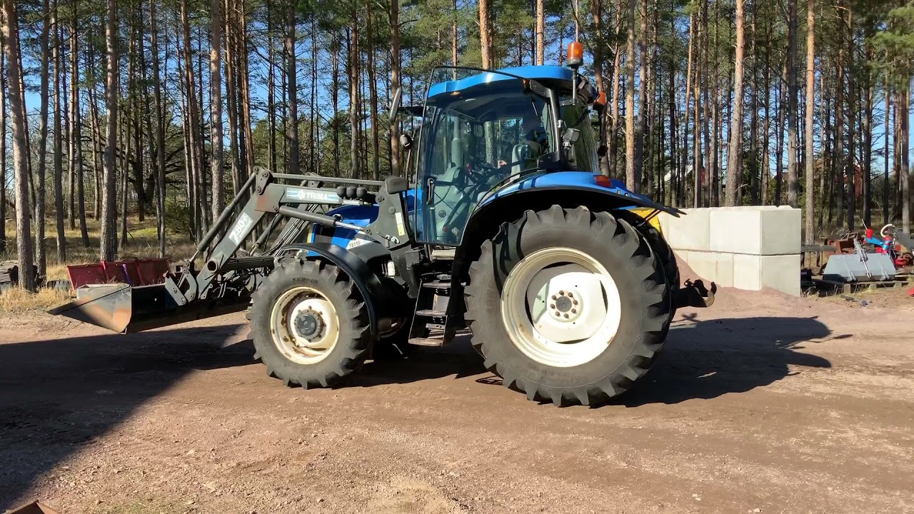 Köp Traktor New Holland TS110A med lastare på Klaravik