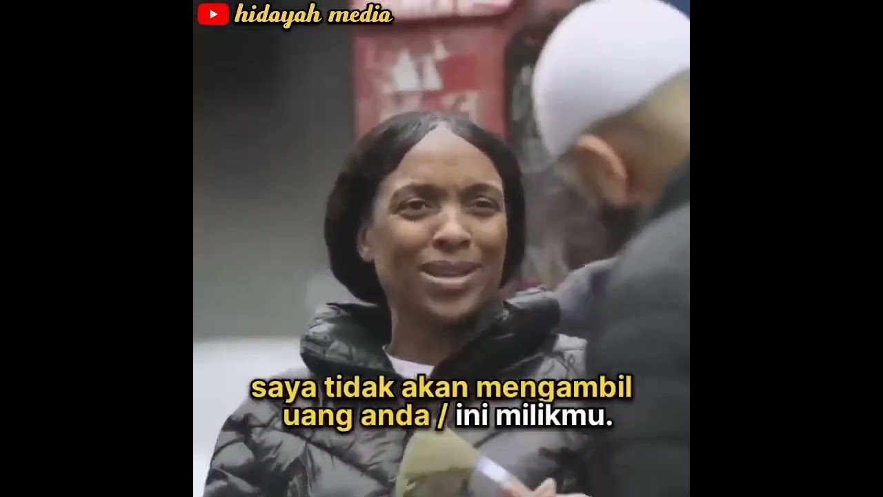 sosial exsperimen !! ketika pria muslim meminta uang pada orang asing, adakah yang akan membantu