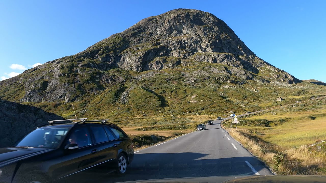 Valdresflye Car Autumn 2021 - Beitost&oslash;len - Bygdin - Gjende - Besseggen - Jotunheimen - Norway 🇳🇴 4K