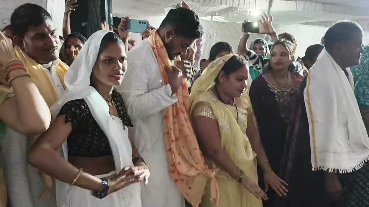 गाड़ी आऊ बैला सजाले सतनाम सतग्रंथ ग्राम बिरगांव Pt. Budhe das Pt Chetan das kurre ji Jai Satnam