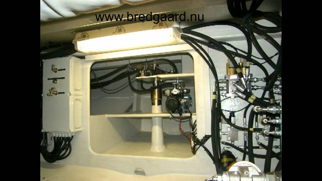 bredgaard både