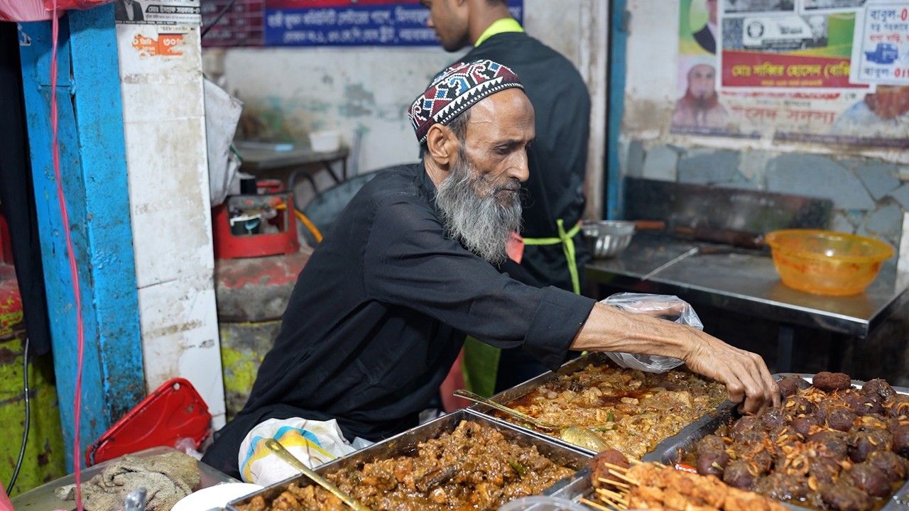 বাবুর্চিরদের ইফতারি বাজার! | পুরান ঢাকা বংশাল ইফতার বাজার