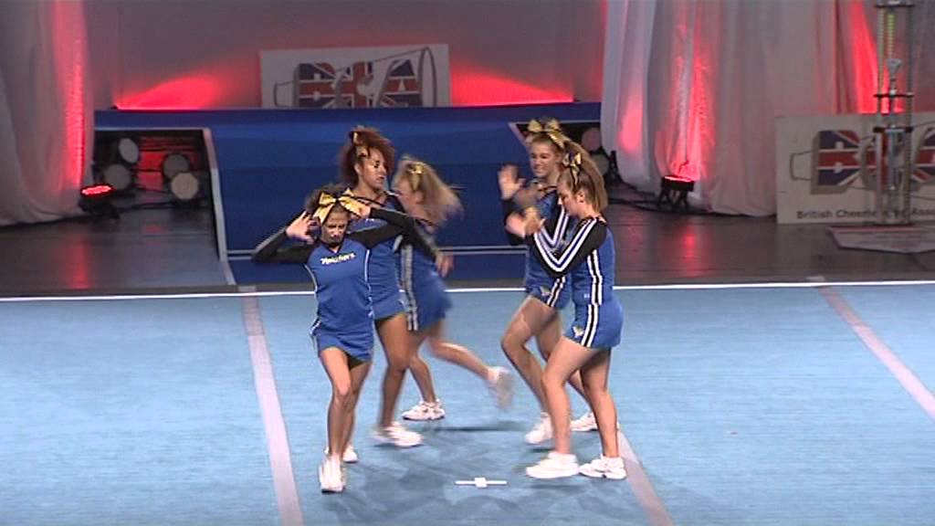 Vista Twisters Junior Group Stunt Level 4