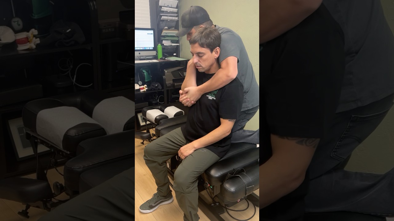 Ajuste Quiropractico De La Mano y Hombro #quiropractico #quiropraxia #chiropractor
