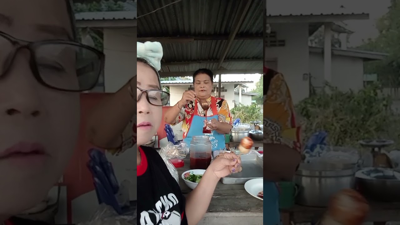 กับข้าวนอกบ้านอาหารอร่อยลูกชิ้นยืนกิน
