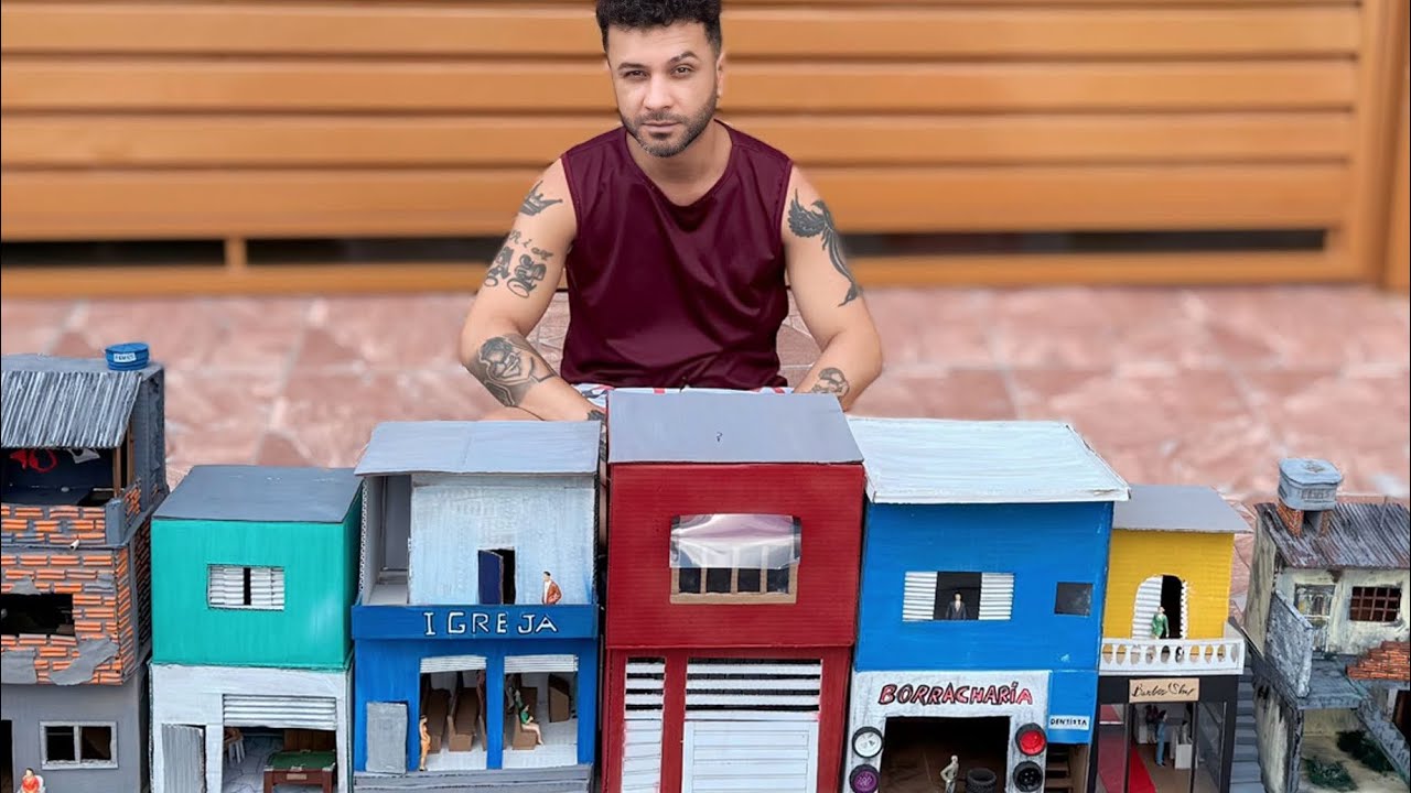 Criei uma mini cidade de papelão