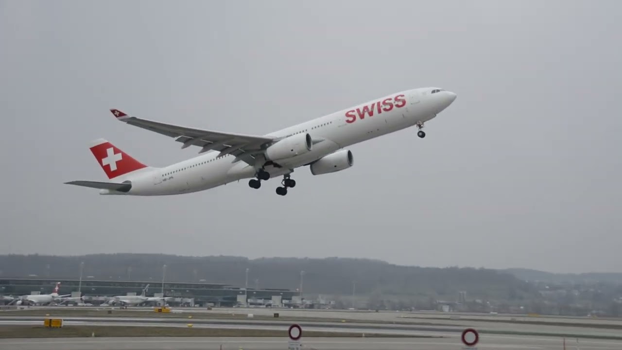 U&ccedil;ak kalkış anı - Airlines
