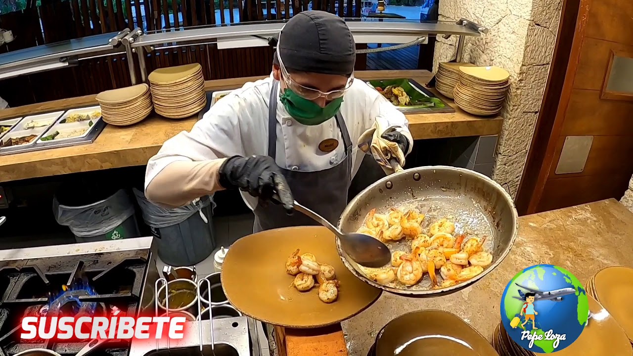 Restaurant la Trajinera en el Hotel Xcaret México. Probé 2 platillos de mariscos