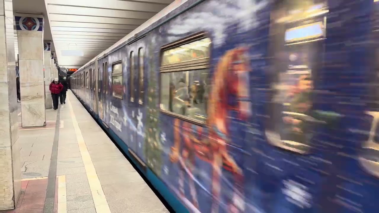 81-760/761 Ока Новогодний поезд 2026 На станции Новогиреево