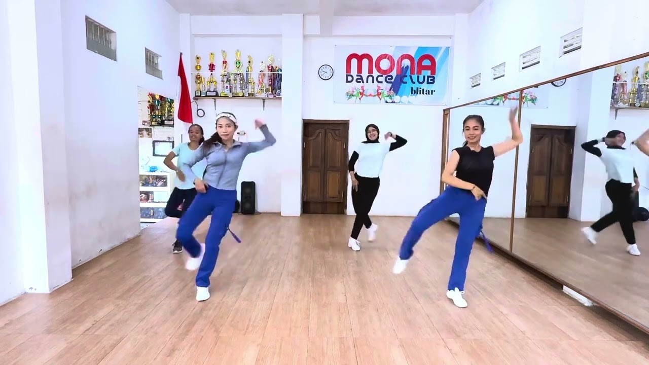 Jump - Black Pink Remix Koplo || Line Dance || Choreo : Asbarebare & Ayek Lesmnana (INA)