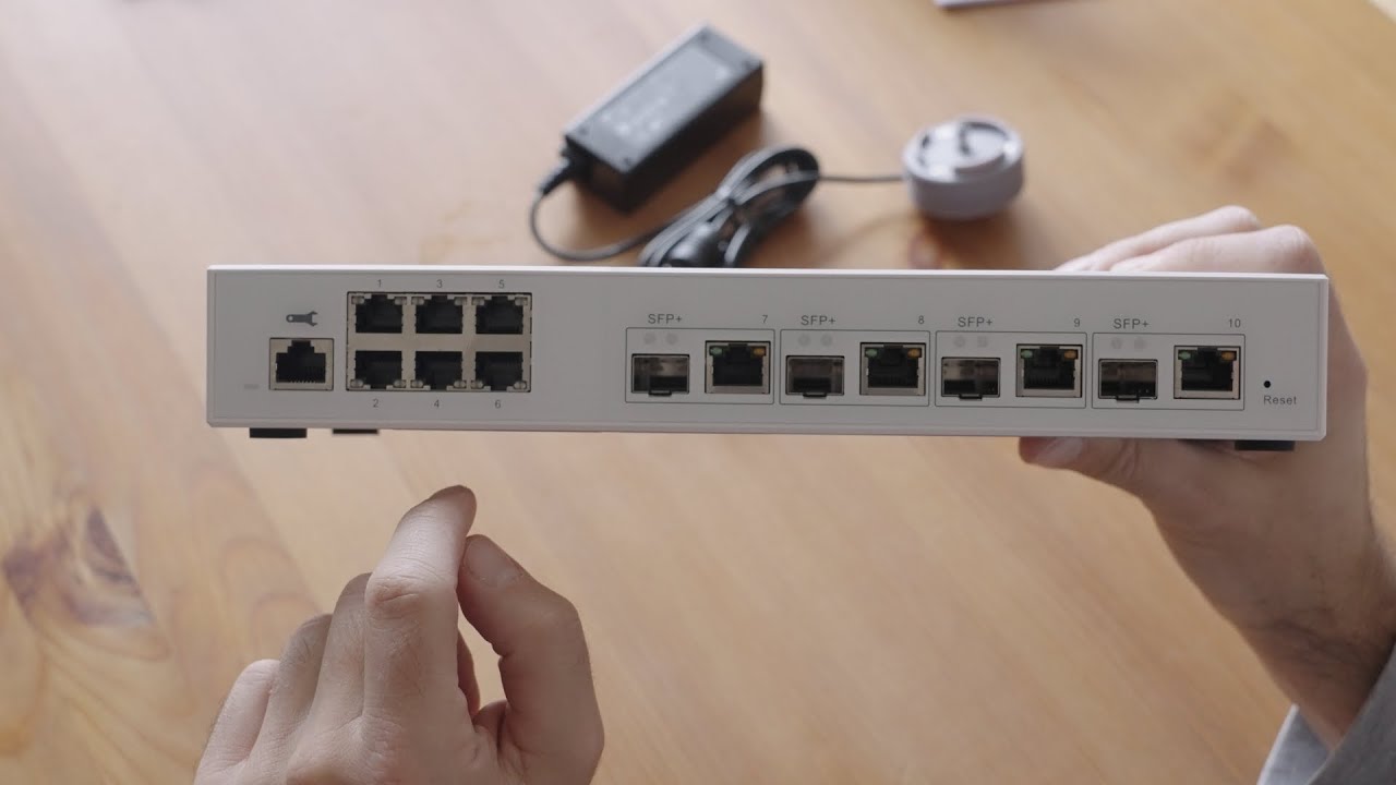 QNAP Managed Switch QSW-M2106-4C - 4x 10GbE SFP+ / RJ45 sowie 6x 2.5GbE = Highspeed für das Netzwerk