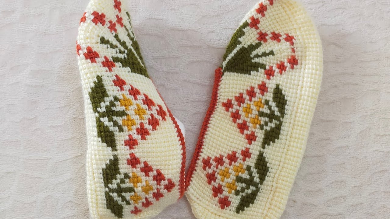 2video) Tunus patik orta yapımı #keşfet #örgü #crochet #patikmodelleri #crochet #knitting