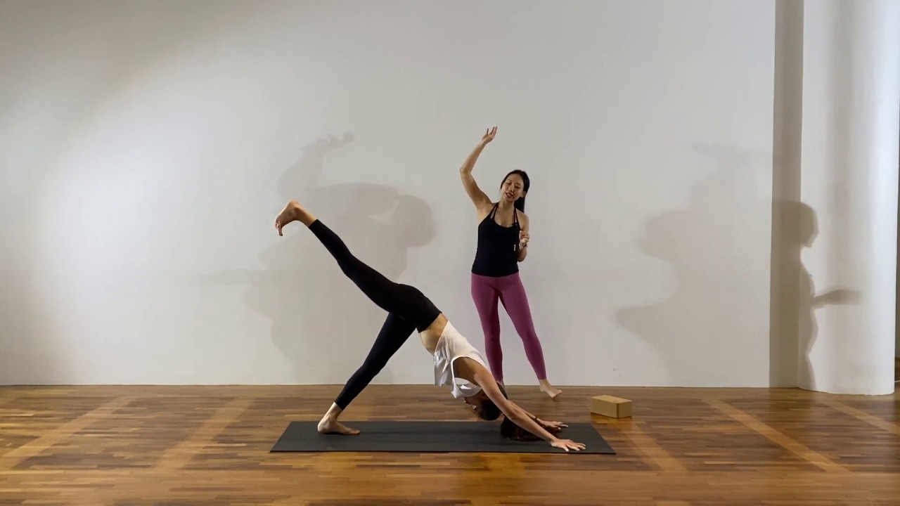 45-min Energising Flow with Jamie Phua and Angelia King