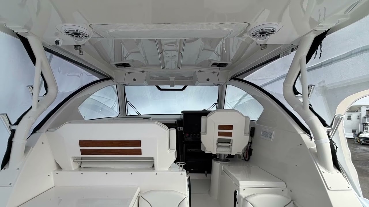 2026 Pursuit OS 355 with triple Yamaha 350’s at Garden State Yacht Sales!