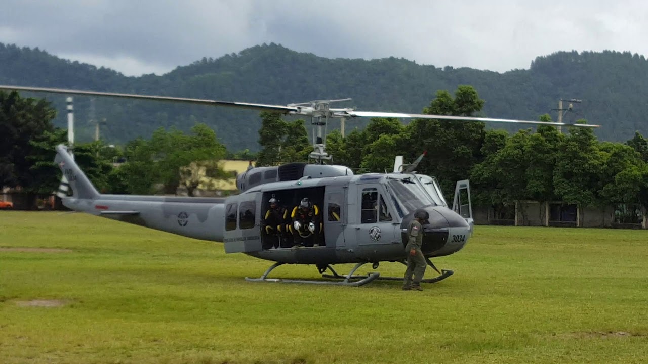Despegue bell uh h1 fuerza aérea dominicana  bonao city