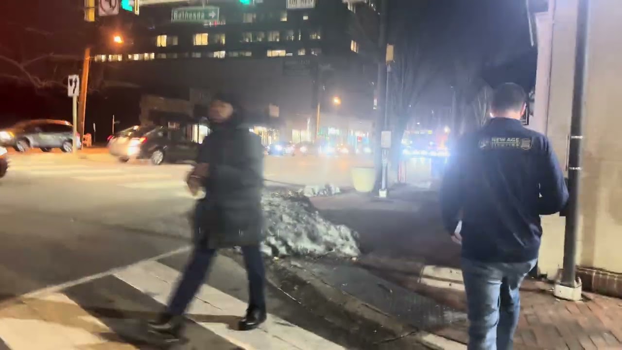 Bethesda Rush Hour on Wisconsin Ave - Live Walking Tour