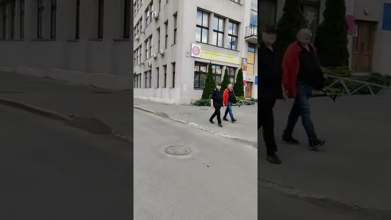 Харків. Сад імені Тараса Шевченка, ХНУ, вул.Данилевського. 24.05.2022.