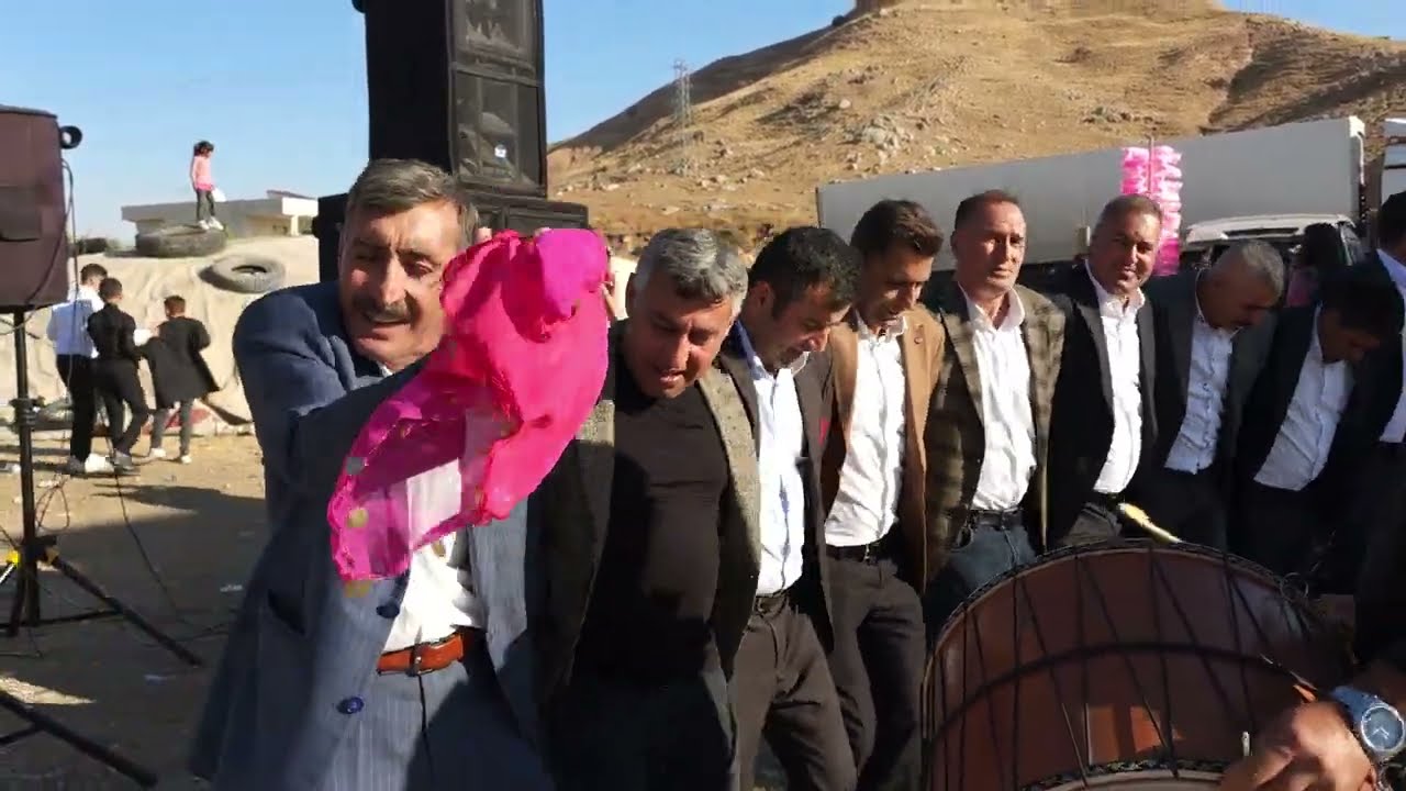 Burcu &  Vedat / Erdoğmuş ailesi / FOTO BARIŞ CİZRE