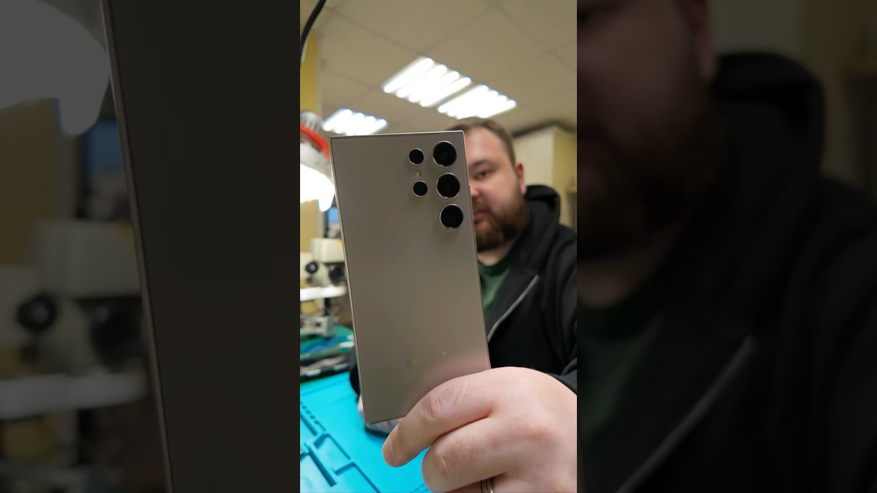 Samsung S24 Ultra перестал включаться и заряжаться