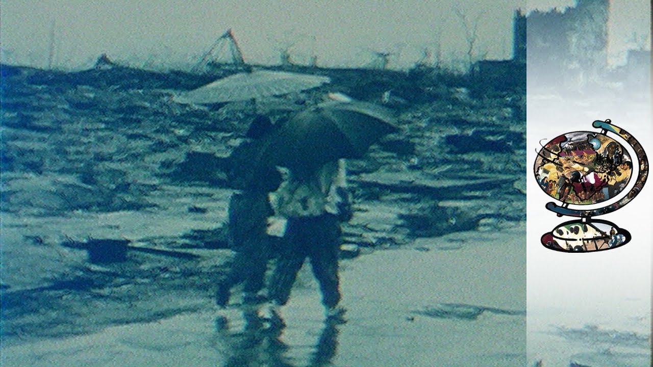 The Western Journalist at Hiroshima and Vietnam