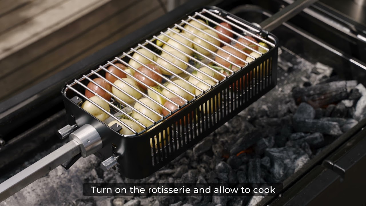 Everdure FUSION&trade;, HUB&trade; & HUB II - How to: Using the Rotisserie Cage