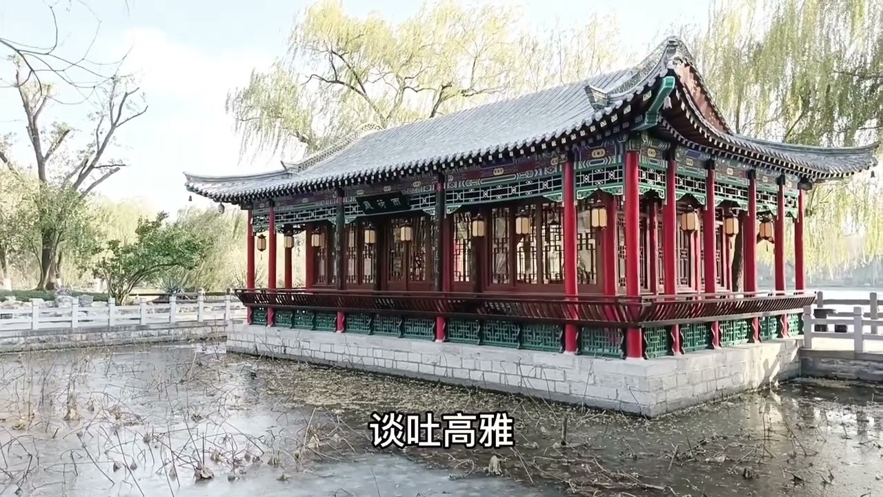 走进大明湖畔雨荷厅，分享历史上夏雨荷那段凄美的爱情故事