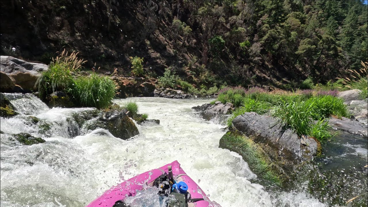 Rainie (or Rainey) Falls, Middle Chute in an IK, Rogue River  @ 1600/2000 cfs, July 2023
