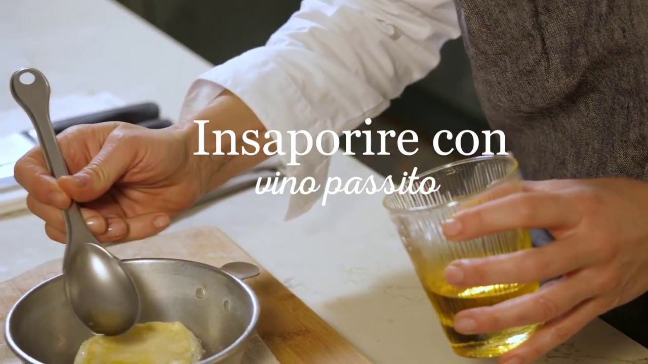 Tomino al forno con miele e nocciole