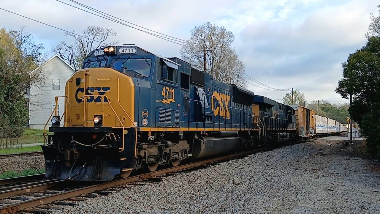 CSXT 4711 SD70MAC Leads CSX Train L645 Into Columbia SC