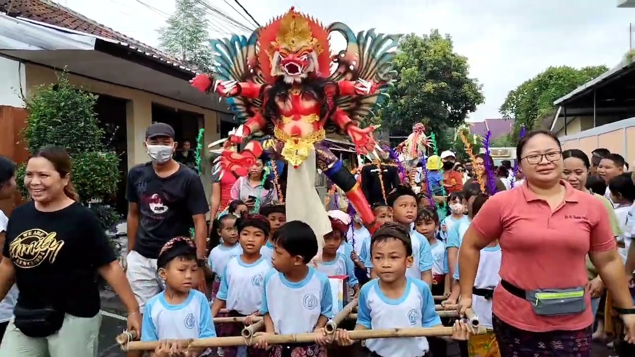Pawai Ogoh-ogoh Anak KB-TK Thomas Aquino dalam rangka menyambut Hari Raya Nyepi
