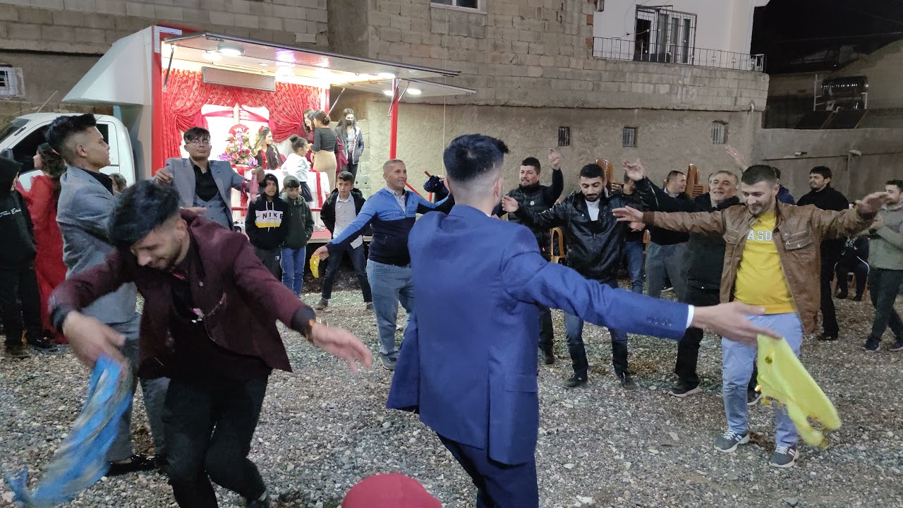Büyükpınar mahallesi düğünü Grup Sırdaş- felek benim gençliğimi geri ver- kameraman Memik Bayram(4K)
