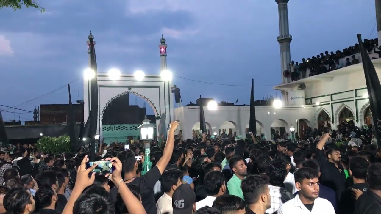 Bade gaon juloos e amari Azamgarh 😭😭