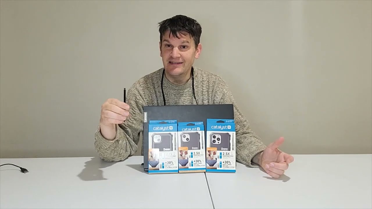 TheGeekChurch.com Review:  Catalyst Crux Cases for the new iPhone 14 models!