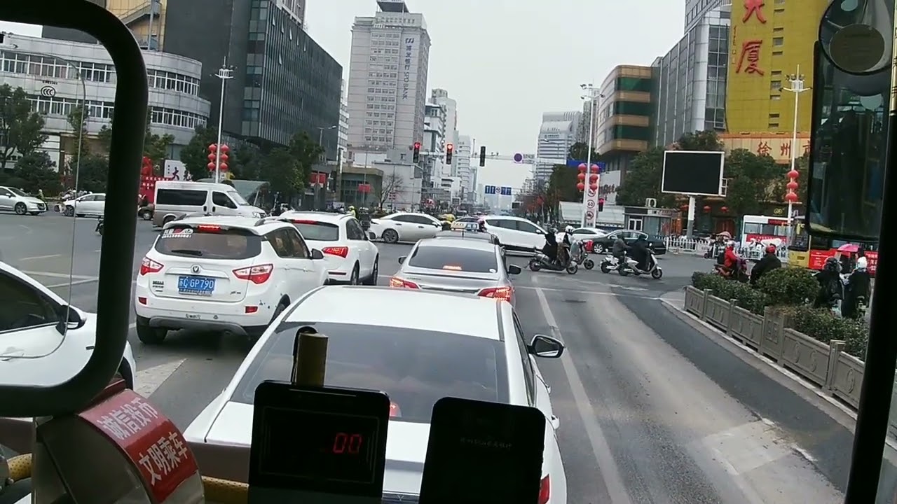实拍江苏徐州市，太繁华了，不愧为江苏的北大门、省域副中心城市