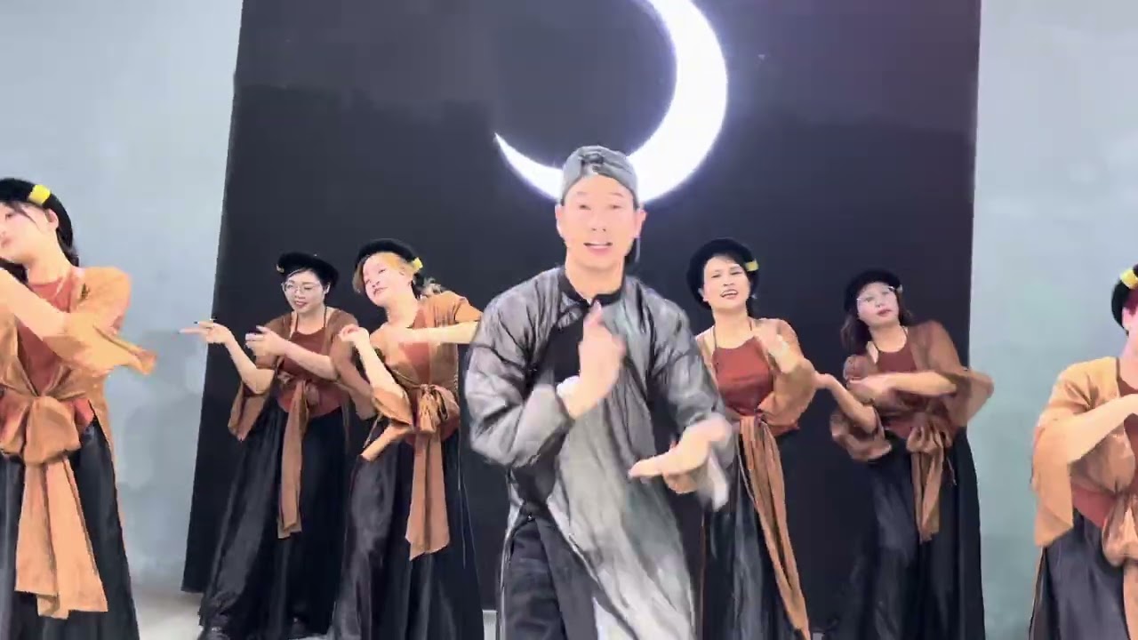 Mục hạ vô nhân/ choreo/ Thuận ZiLo