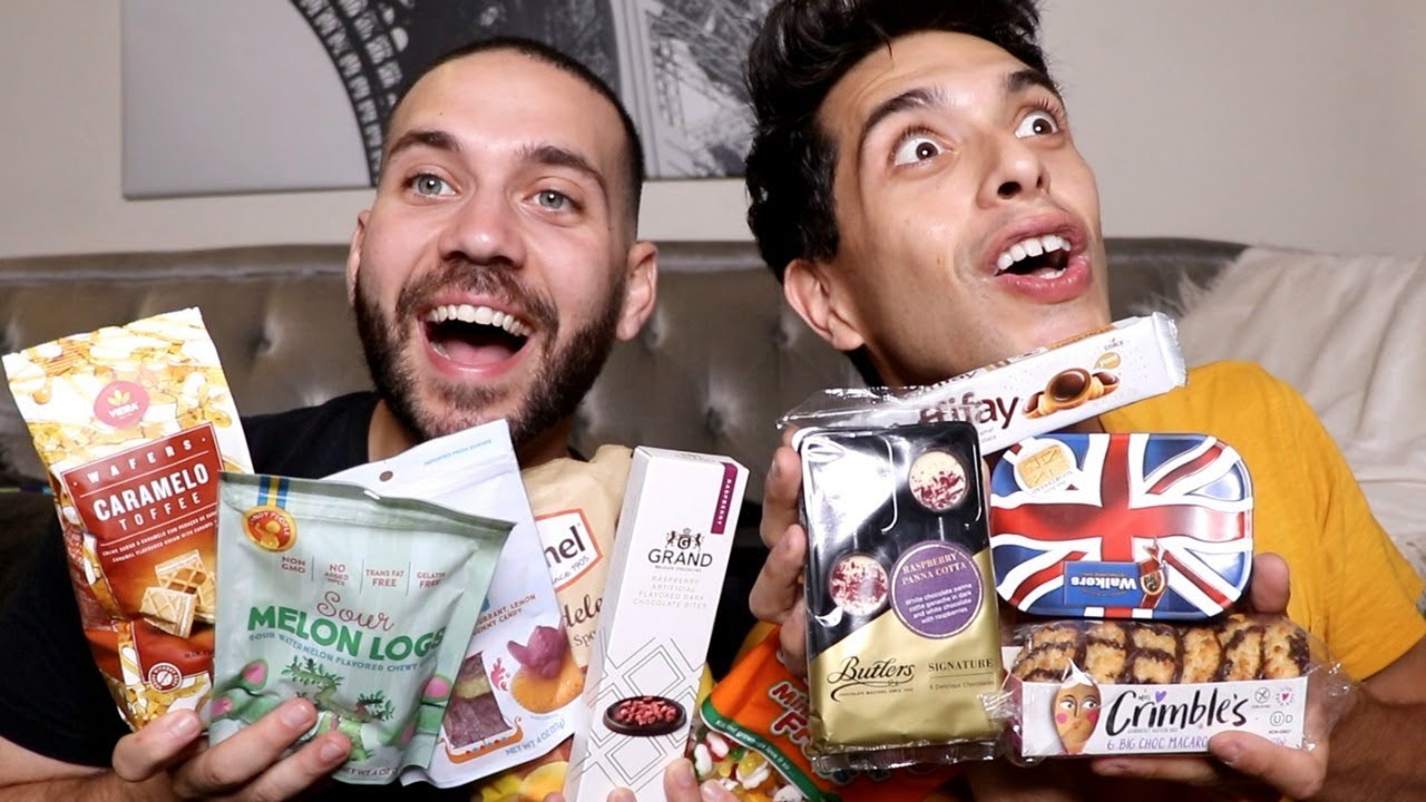 WE TRIED THE BEST CANDY FROM AROUND THE WORLD!!