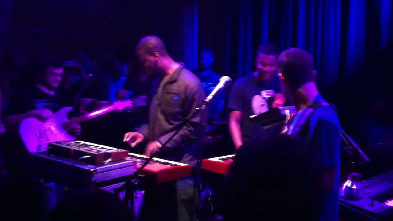 Snarky Puppy & Robert Glasper - Quarter Master Jam
