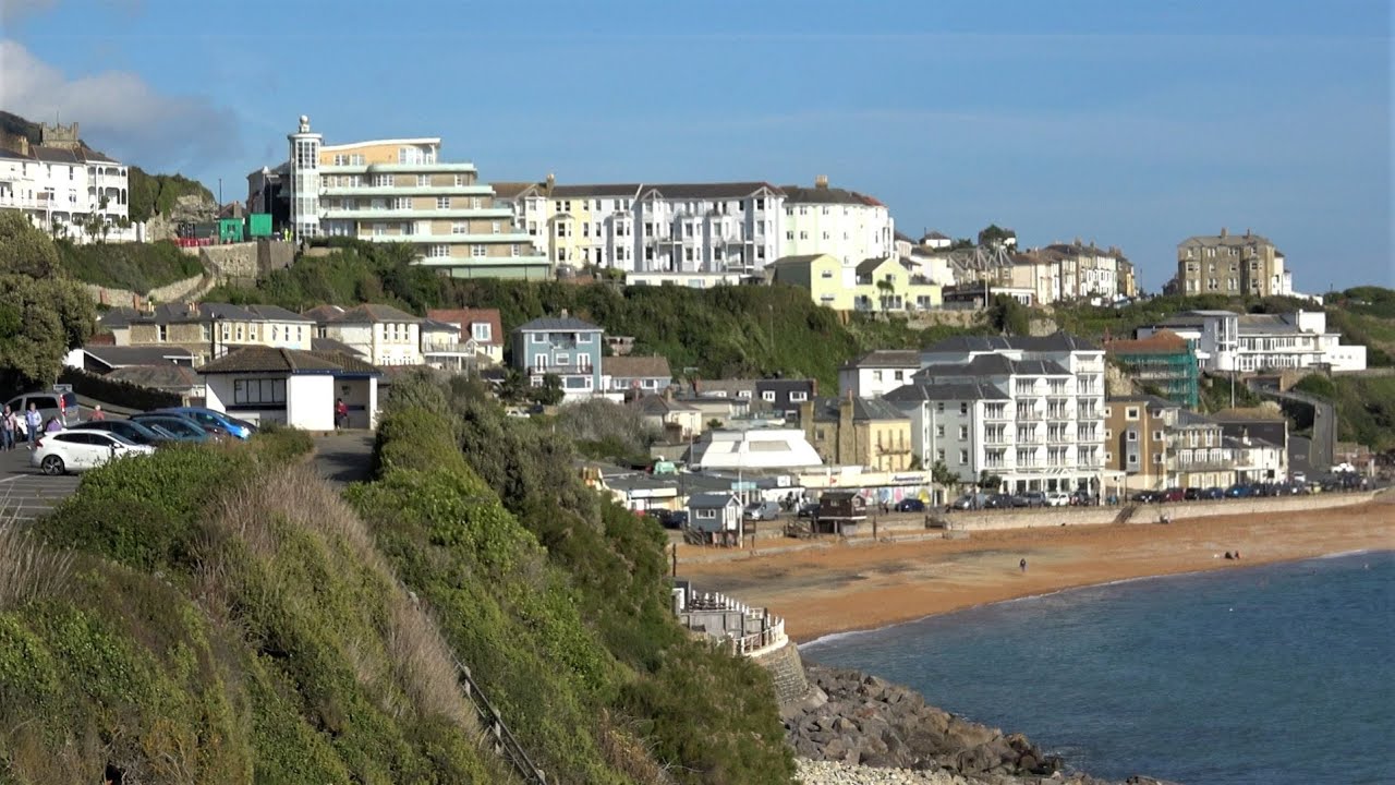 Coast Walk: Brighstone to Ventnor, Isle of Wight, UK. GREAT 13.5 miles walk.