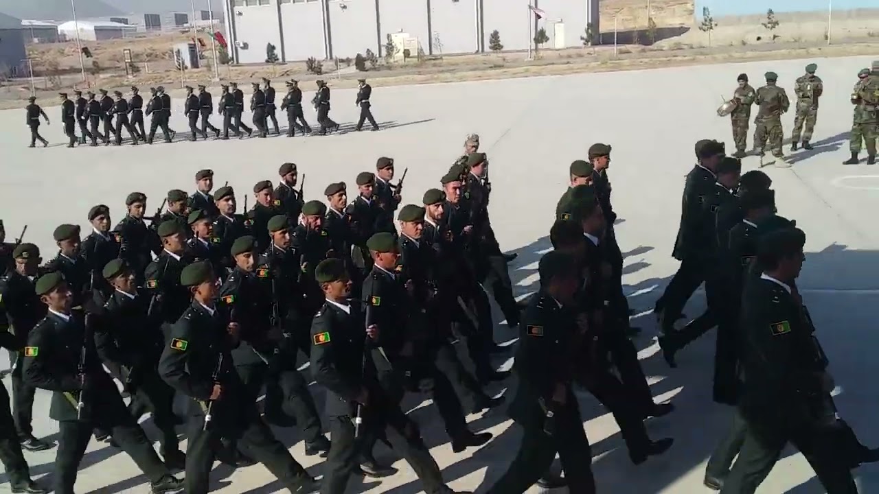 تمرینات جمع نظام قبل از فراغت دوره سیزده اکادمی افسران اردوی ملی افغانستان