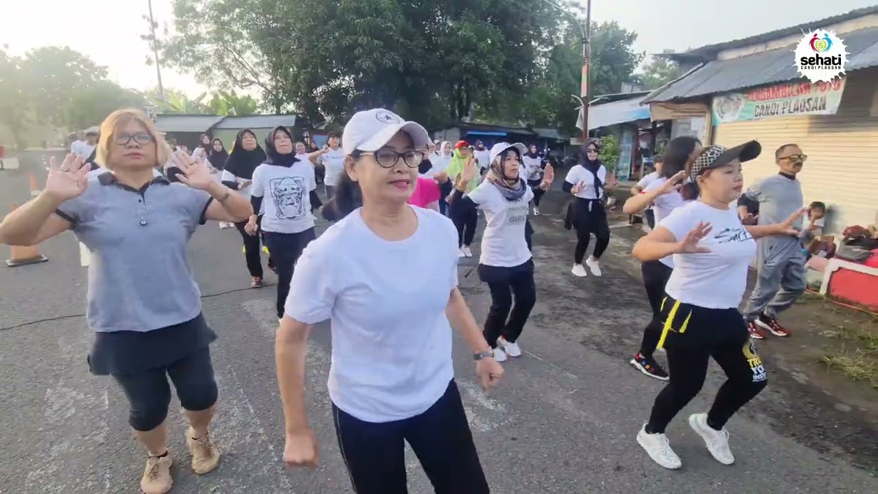 SUNMOR Candi Plaosan-Senam SEHATI bersama Instr. Niki 30 April 2023